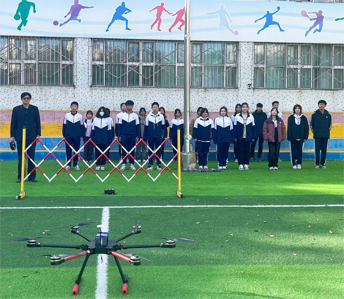 新疆青少年无人机培训：发掘无限潜力，探索将来路经！