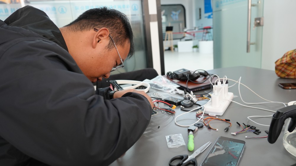 新疆无人机培训|新疆CAAC无人机多旋翼培训，保华润天03考点专业