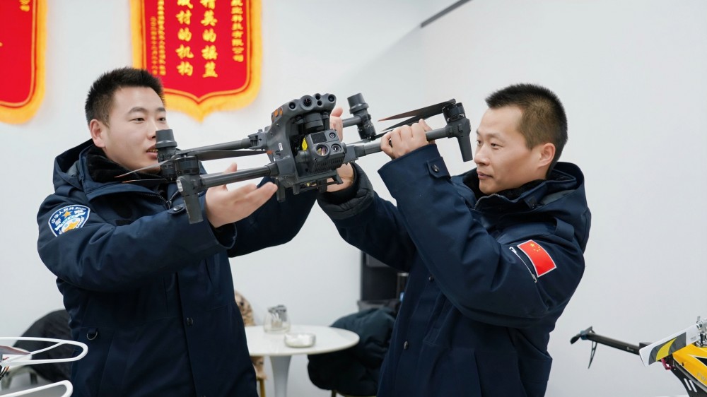 新疆无人机飞行合法化第一步:选择保华润天航空考取CAAC执照