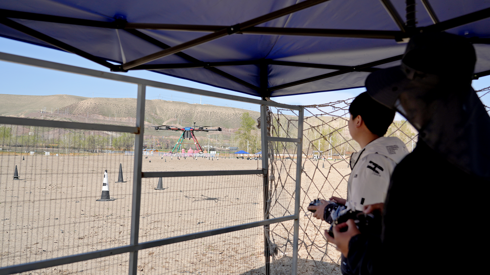 新疆零基础学无人机 保华润天24天持证上岗方案