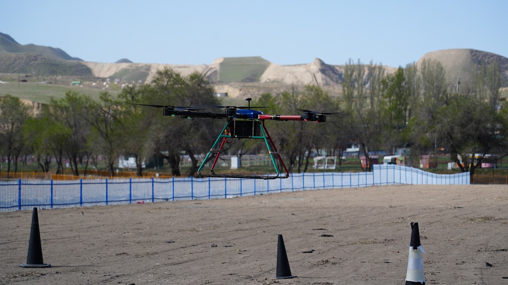 新疆零基础学无人机 保华润天24天持证上岗方案